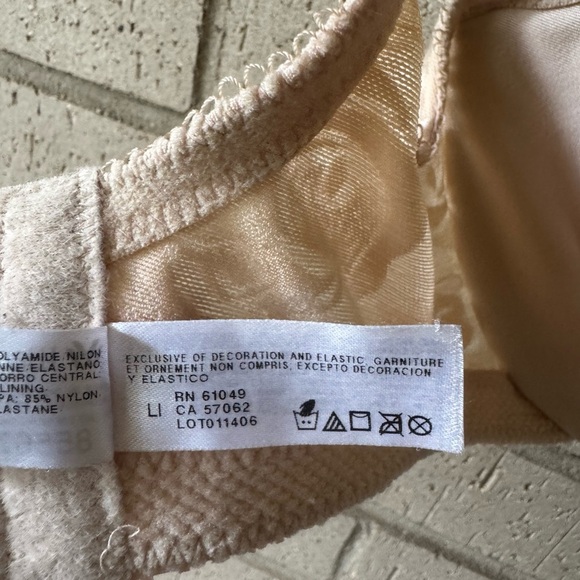 Wacoal Awareness Underwire Bra | 32DDD | Sand - Picture 5 of 6